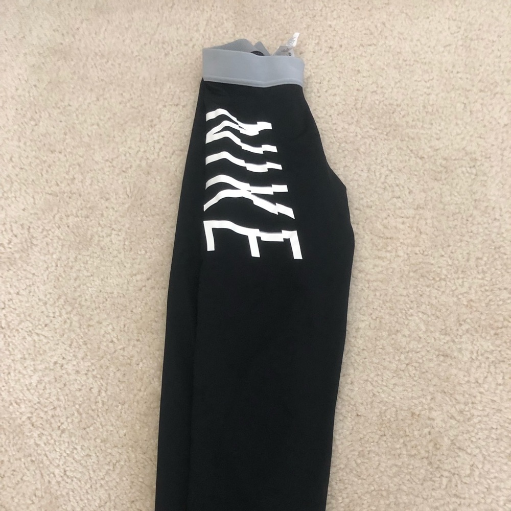 Nike Pro Crop Leggings
